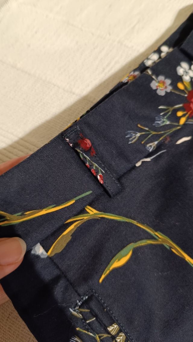 Shorts estampados flores - Talla 42