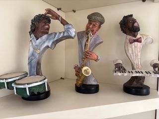 3 Statue di musicisti in porcellana