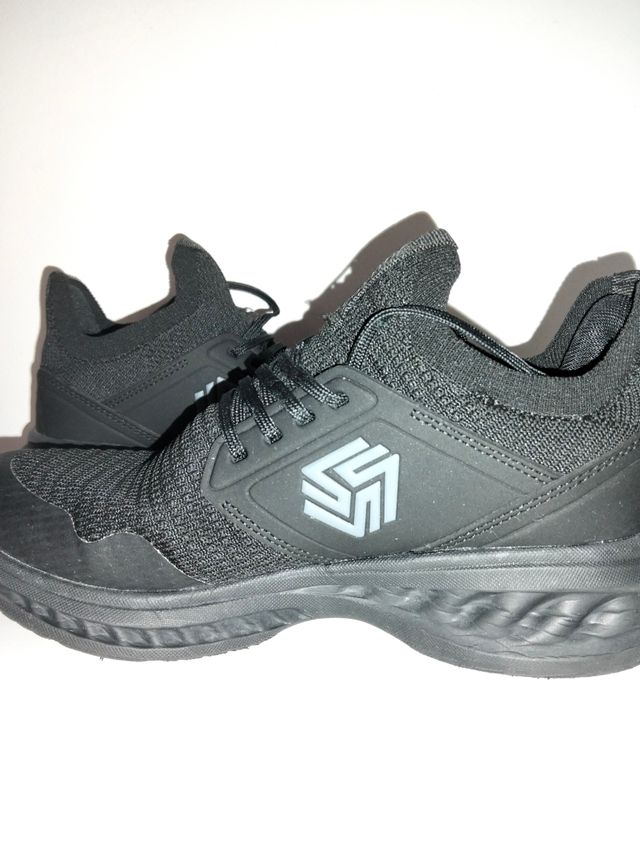 Zapatillas deportivas negras