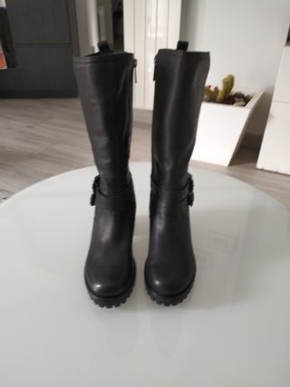 Botas altas negras mujer.nuevas