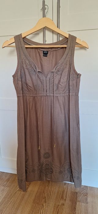 Vestido Esprit marrón bordado talla S