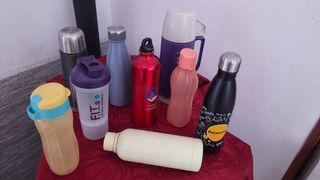 Termos vari colori: 8 pezzi il prezzo inteso cadau