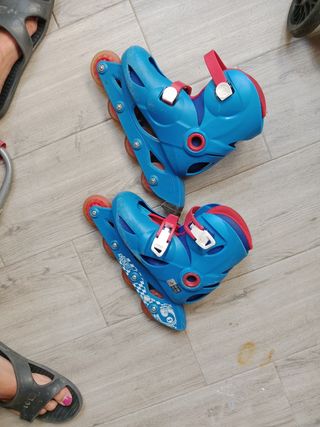 Patines infantiles talla 32-34
Urge vender hoy!