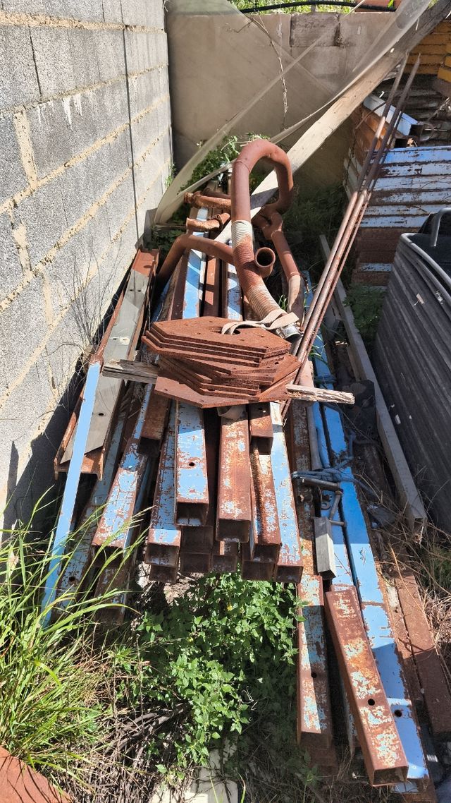 Estructura metálica para sombraje 2x4 y rectas4'25