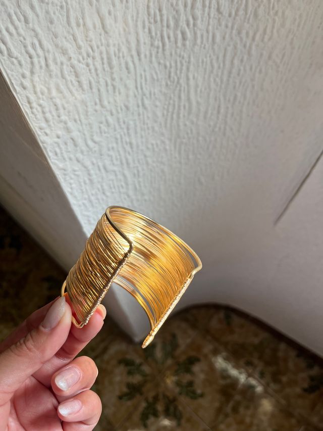 Pulsera dorada vintage