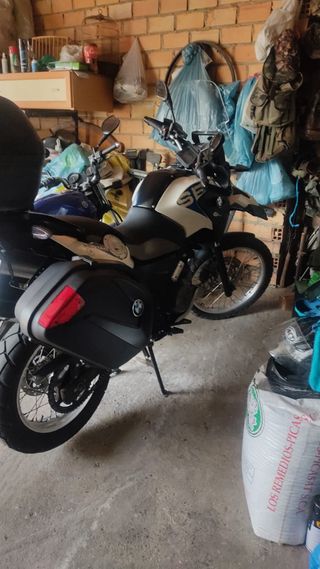 BMW F650 GS Sertao - Moto