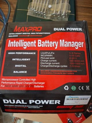 Cargador baterías MAXPRO Dual Power