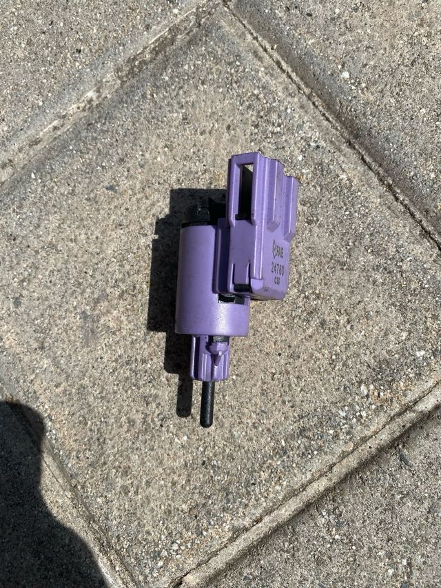 Contactor pedal freno Golf 4