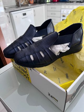 Zapatos mujer negros talla 38 - NUEVOS