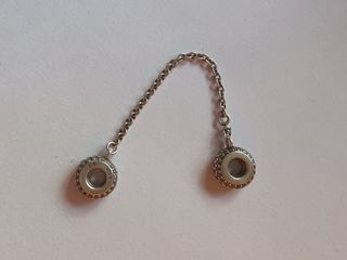 Cadena de seguridad Pandora Pavé Plata