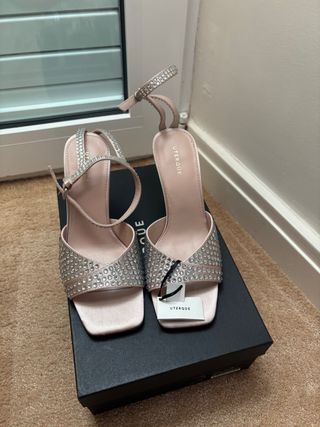 Sandalias Uterqüe 38, nuevas