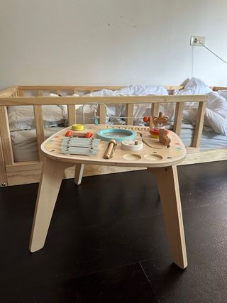 Mesa actividades bebé Montessori