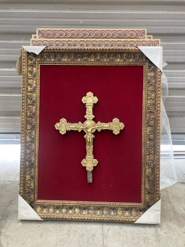 Crucifijo estilo barroco pertenecio a una orden