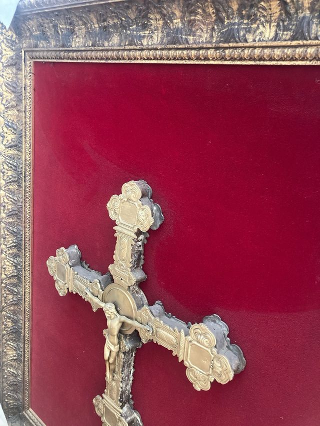 Crucifijo estilo barroco pertenecio a una orden