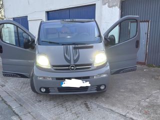 Opel Vivaro 2005