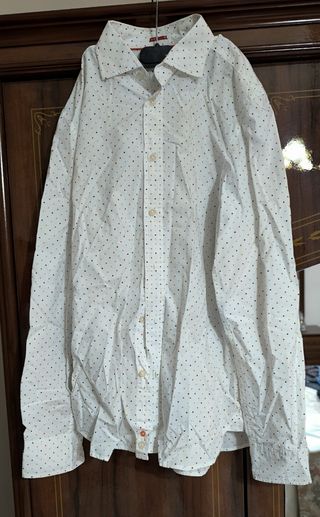 Camisa blanca lunares multicolor