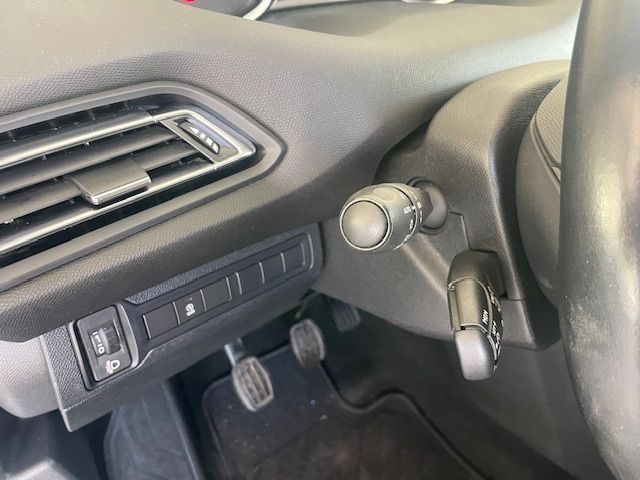 Peugeot 308 SW Style BlueHdi 100cv
