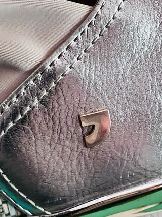 Zapatillas deportivas doradas