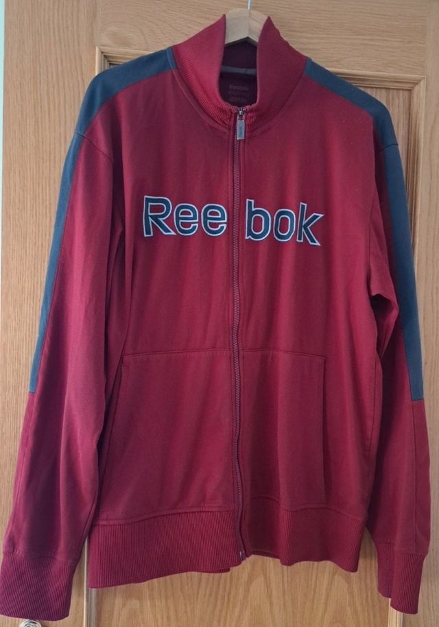 Sudadera Reebok roja y gris