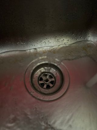 Fontanero le atendemos en menos de una hora