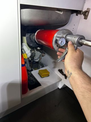 Fontanero le atendemos en menos de una hora