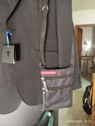 Traje Gris - Elegante y otro negro.los dos con fun