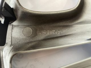 TAPACUBOS ORIGINAL OPEL ASTRA 17" USADO