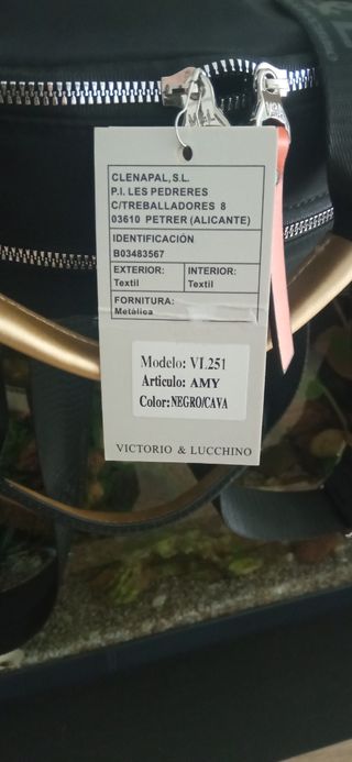 Mochila Victorio  & Lucchino original a estrenar 