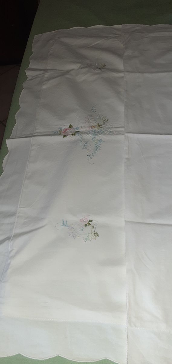 Federe ricamate bianche - 4 pezzi