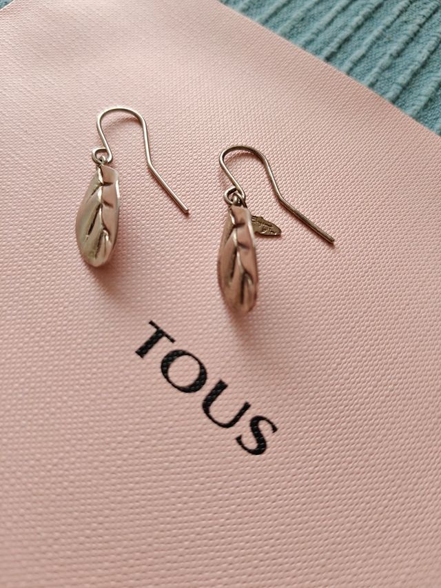 Pendientes Tous, hoja