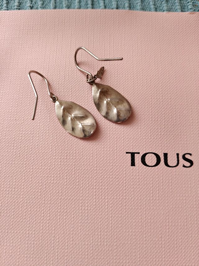 Pendientes Tous, hoja