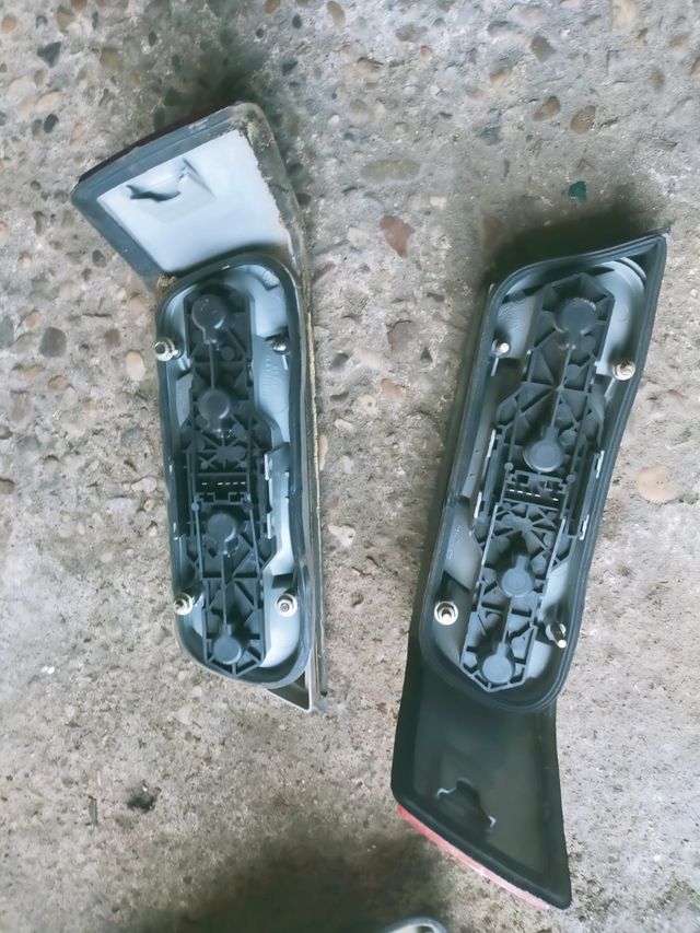 Pareja Pilotos traseros Alfa 33