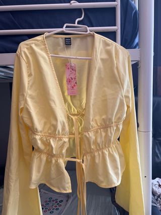 Blusa Amarilla