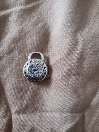 Charm Pandora Plata