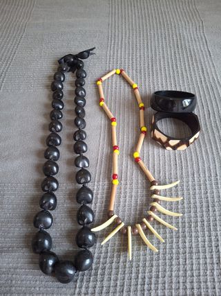 Collana e bracciali vintage