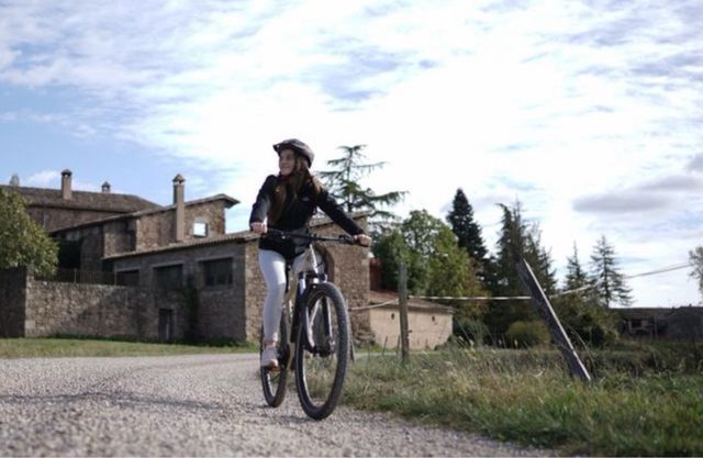 LLOGUER BICIS ELÈCTRIQUES 