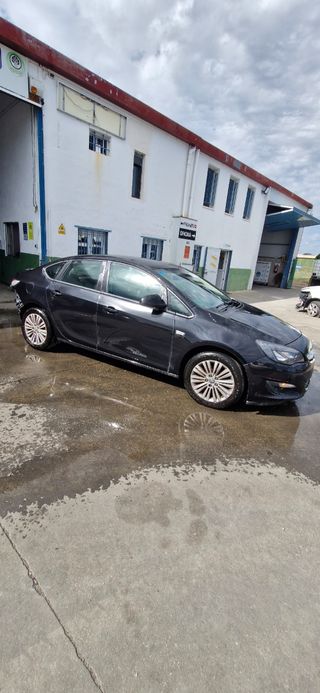 Opel Astra J 1.6 CDTI - Despiece