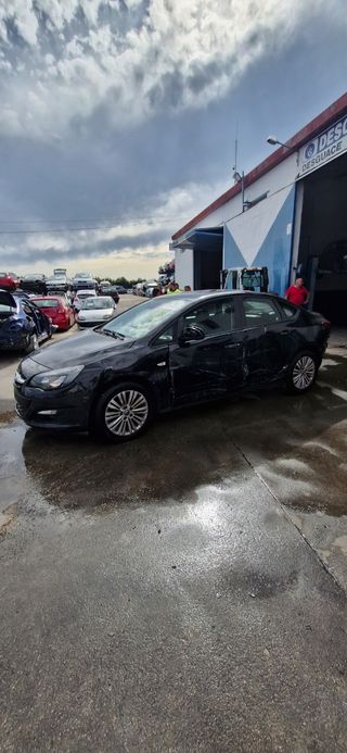 Opel Astra J 1.6 CDTI - Despiece