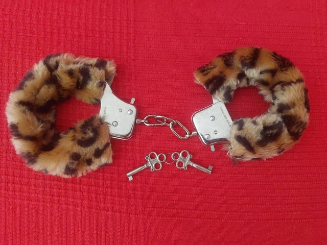 Esposas leopardo - Juego