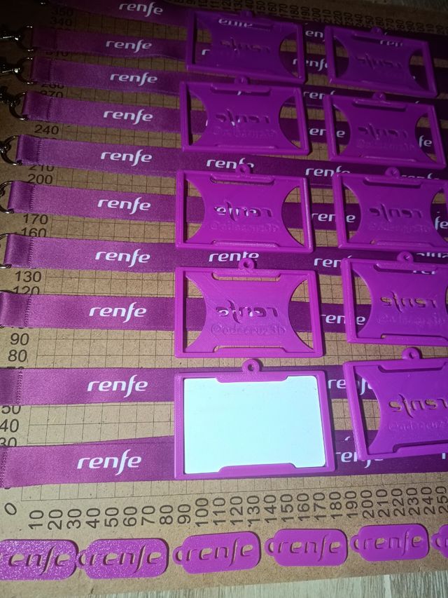 10 Lanyards Renfe + 10 Porta-tarjetas