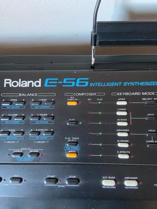 Roland E-56 Inteligente Sintetizador