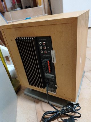 Subwoofer Woxter - Altavoz activo