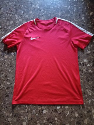 Camiseta Nike Dri-FIT M roja