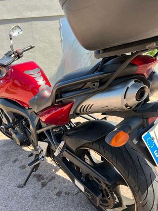 Yamaha FZ6 moto A 600cc naked sport impecable