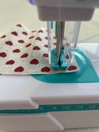 Mini Máquina de Coser Infantil