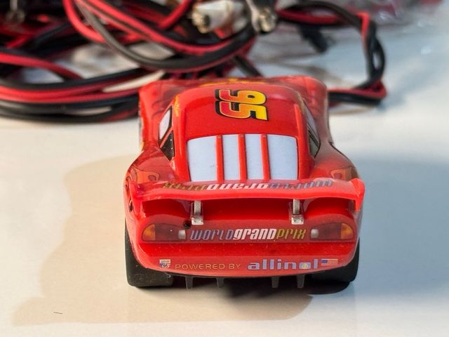 slot carrera go Rayo McQueen +regalo cables exten