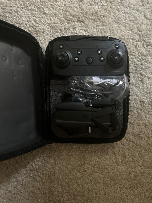 E99 Nova - Dron plegable