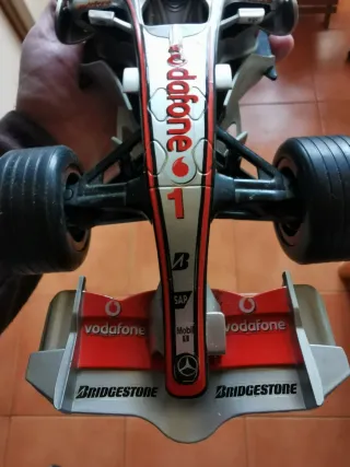 F1 McLaren Mercedes Teledirigido