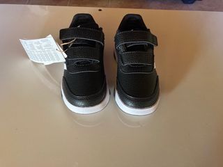 Zapatillas Adidas Tensaur Bebé - Talle 24