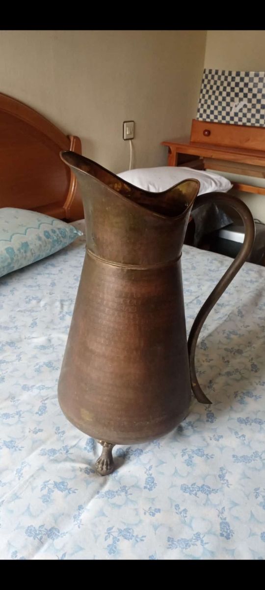 Jarrón antiguo cobre